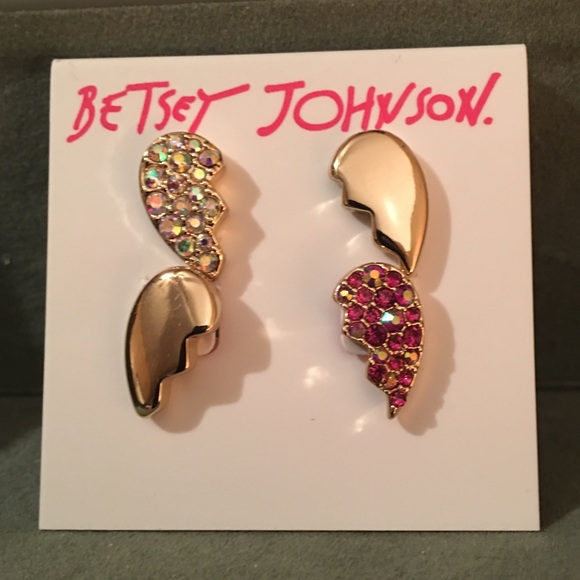 Betsey Johnson Breaking Hearts Earring Set - Picture 3 of 4